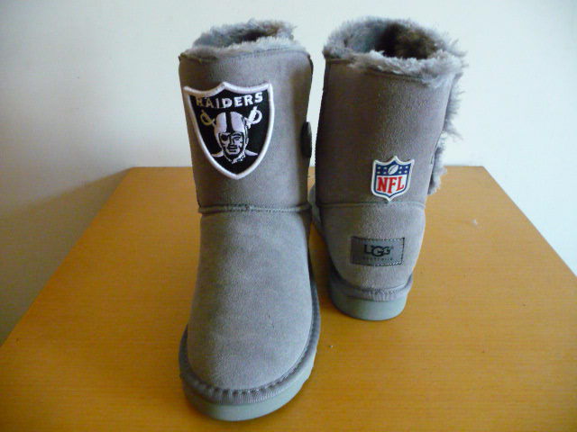 Womens Oakland Raiders Cheerleader Boots Gray