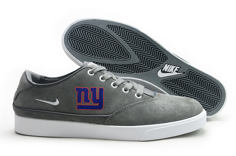 NFL New York Giants Training Shoes with Flat Sole 