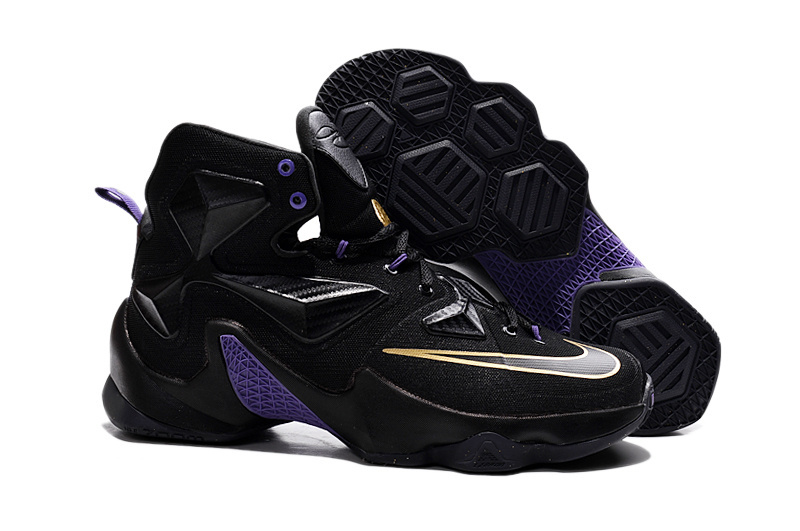 Nike LeBron James Basketball Shoes 8026 Black Purple
