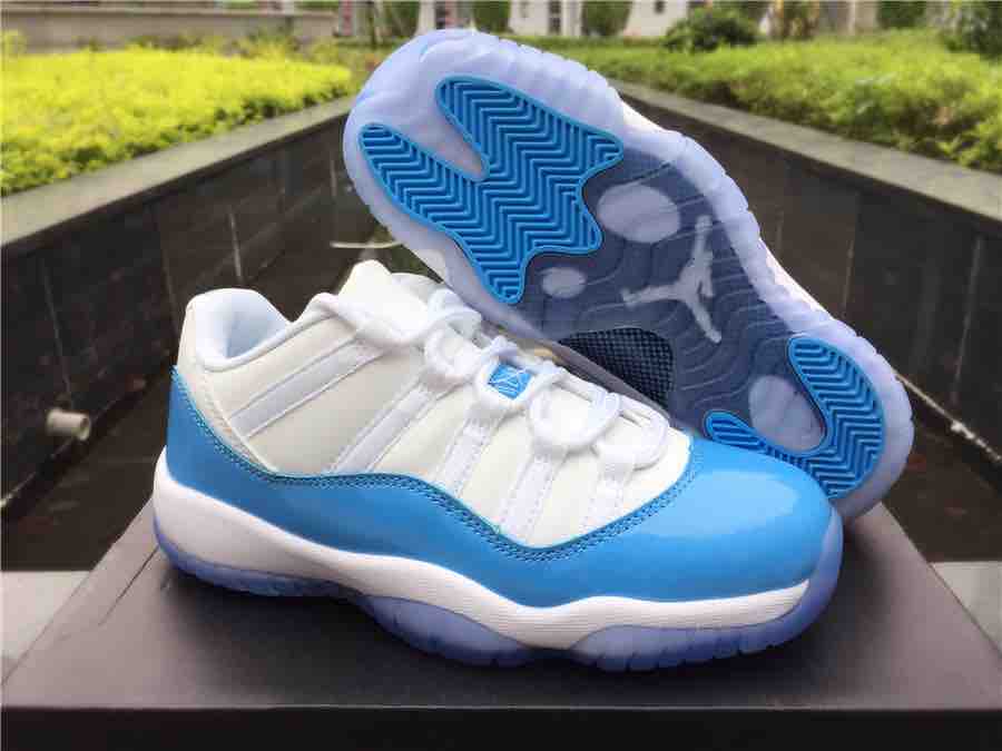 Nike Air Jordan 11 Low Columbia Sneakers