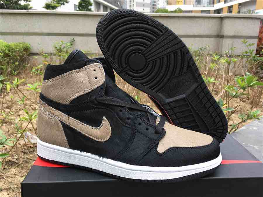 Nike Air Jordan 1 Shadow Sneakers
