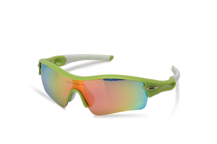 POLARIZED RADAR PITCH 09-764 Polished Green White Polarized Sunglasses