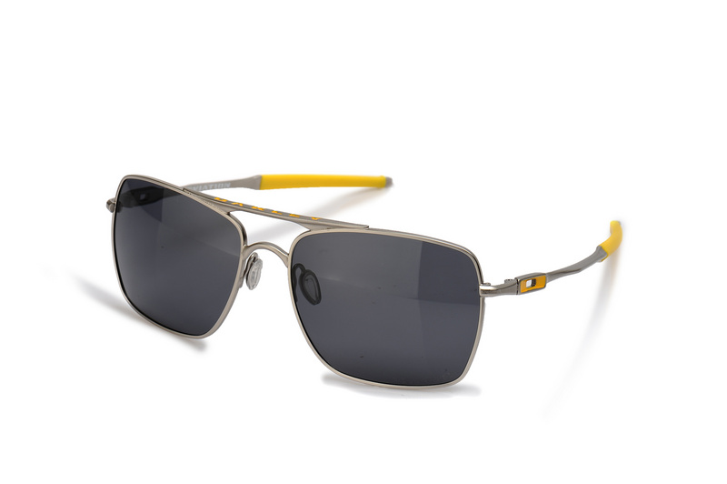MOTOGP DEVIATION OO4061 Polished Silver Yellow Iridium Sunglasses