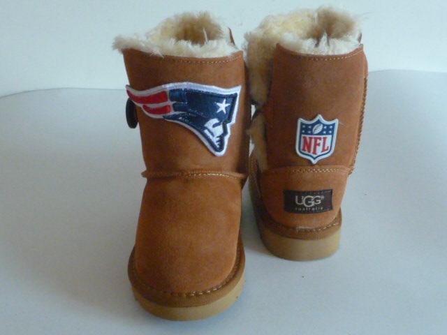 NFL New England Patriots Cuce Shoes Kids Fanatic Boots Tan