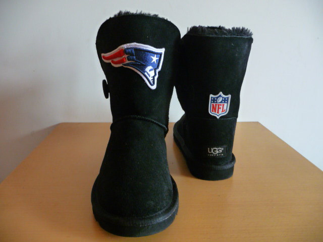 NFL New England Patriots Cuce Shoes Ladies Fanatic Boots  Black